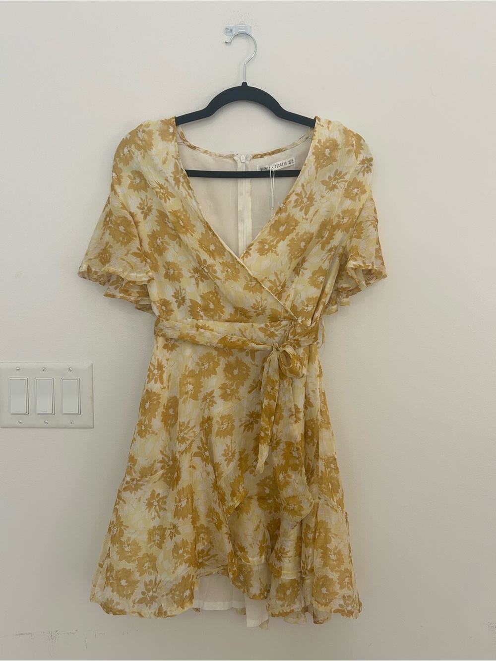 Saints + Secrets Womens L Yellow Floral Wrap Mini Dress Flutter Sleeve NWT